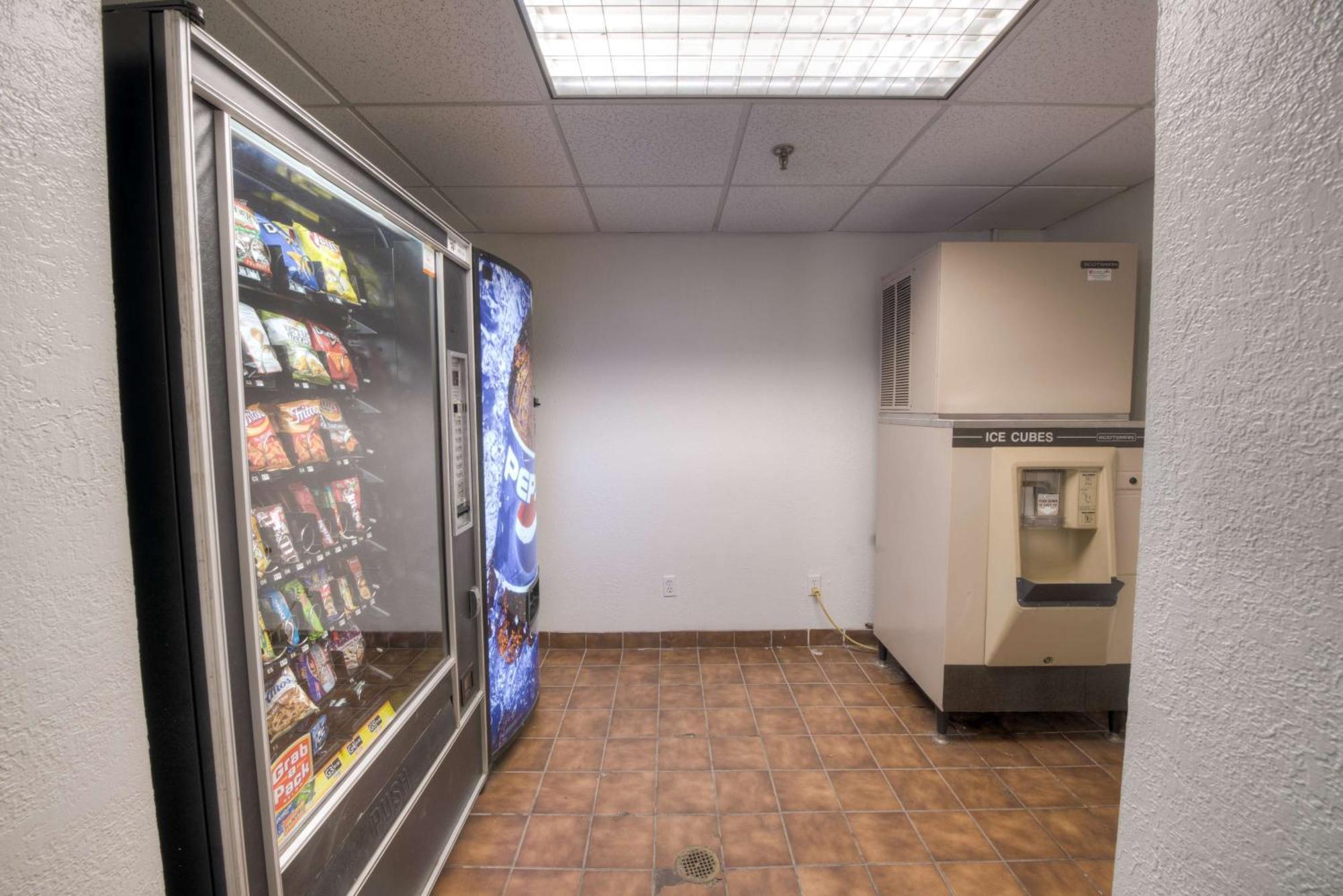 Motel 6-Branford, Ct - New Haven Bagian luar foto