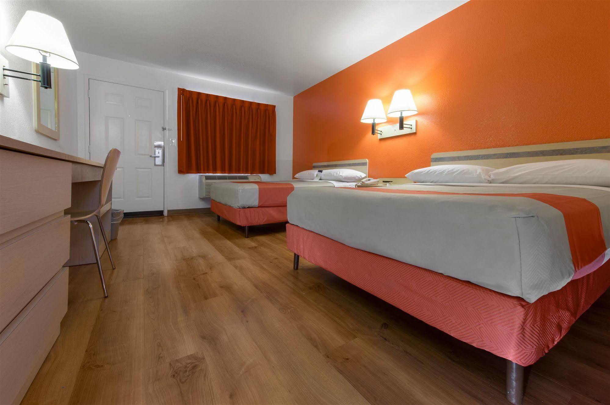 Motel 6-Branford, Ct - New Haven Bagian luar foto