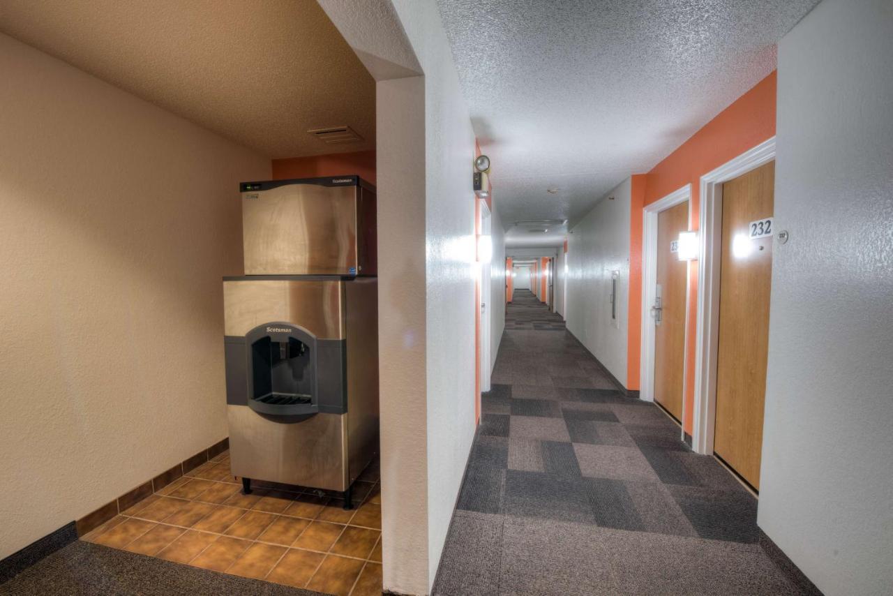 Motel 6-Branford, Ct - New Haven Bagian luar foto