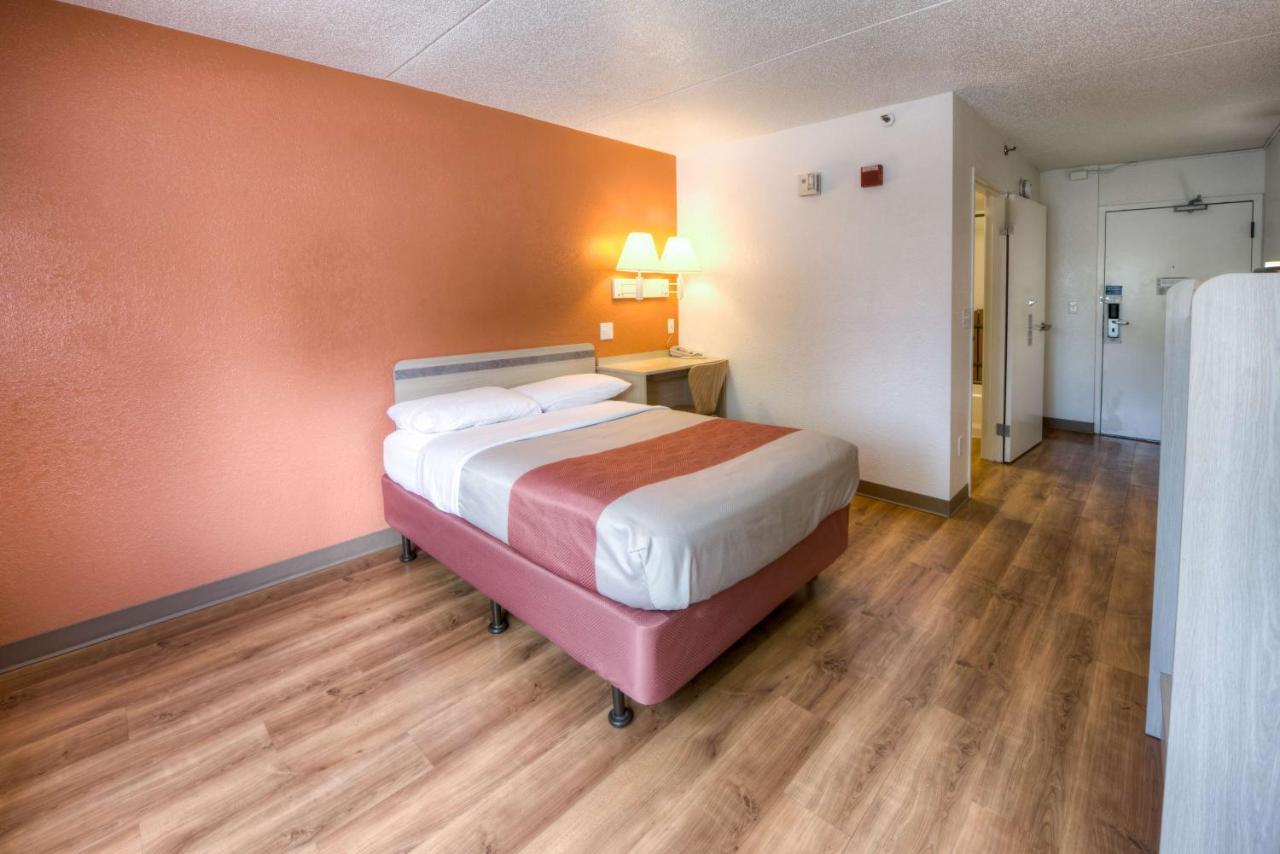 Motel 6-Branford, Ct - New Haven Bagian luar foto